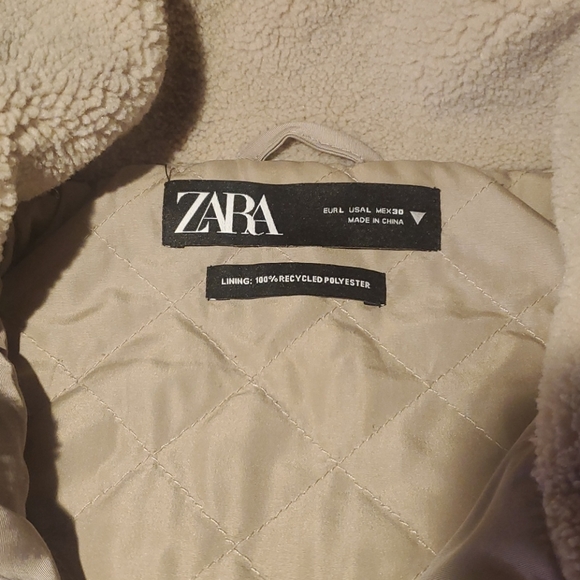 JACKET - Picture 2 of 8